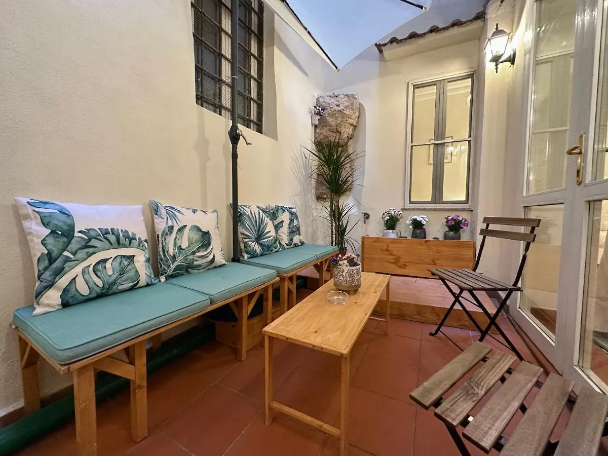 Apartment Appartamento Fiorano A Piazza Navona Rome Italy